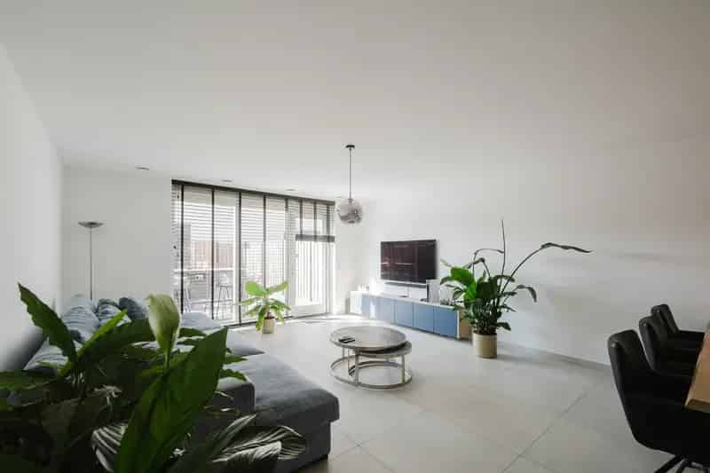 Luxe 4 Slaapkamers 2 Badkamers Spijkenisse