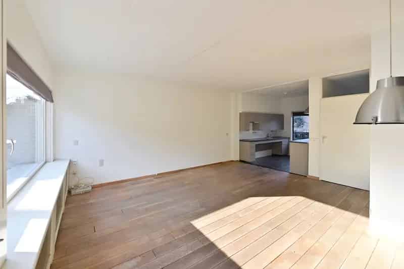 Huis te koop Blaricum: 2 slaapkamers, tuin op het zuiden, garage