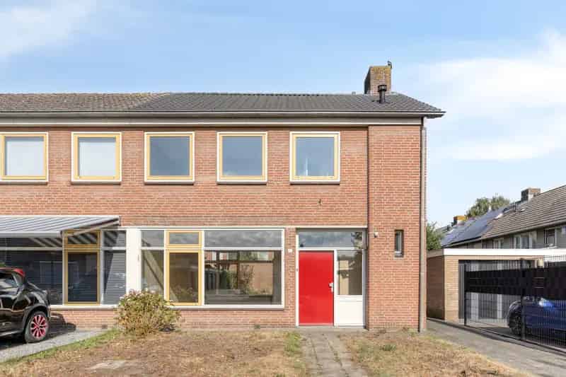 Huis te koop Dongen: Ruime eindwoning met 3 slaapkamers