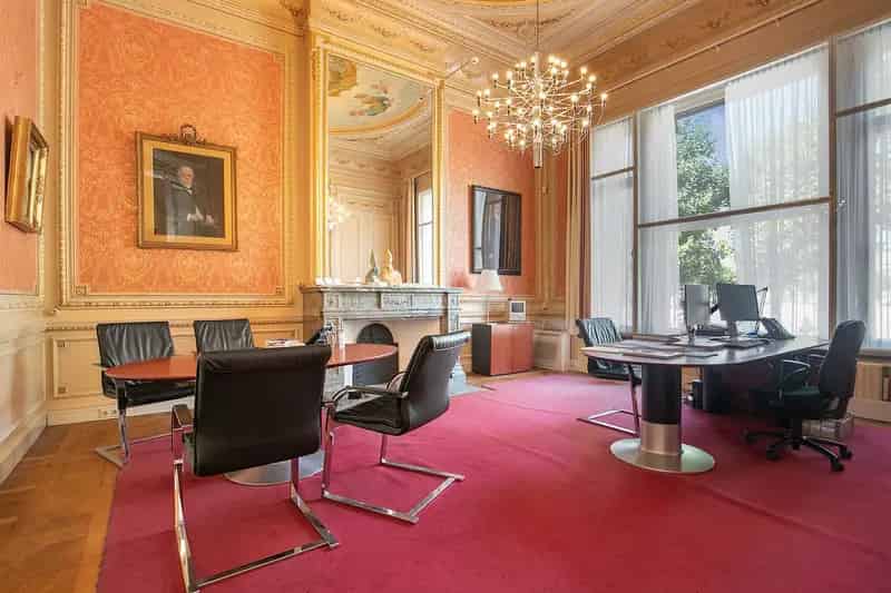 Kantoor te Huur Maastricht Vrijthof 19 1081m2 Rijksmonument