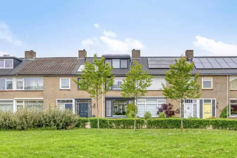 5 Slaapkamers Huis te koop Elst Ruime Tuin Moderne Keuken