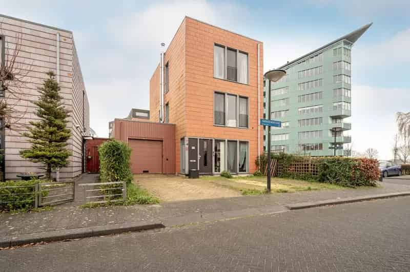 Huis te koop: Jamaicastraat 49 1339 KM Almere 