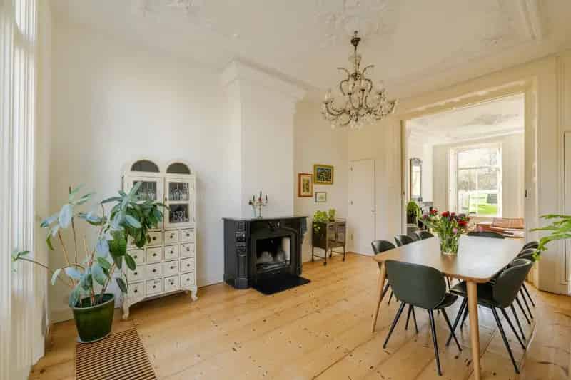 Herenhuis Haarlem Schotersingel 215m2 5 slaapkamers 2 badkamers Tuin