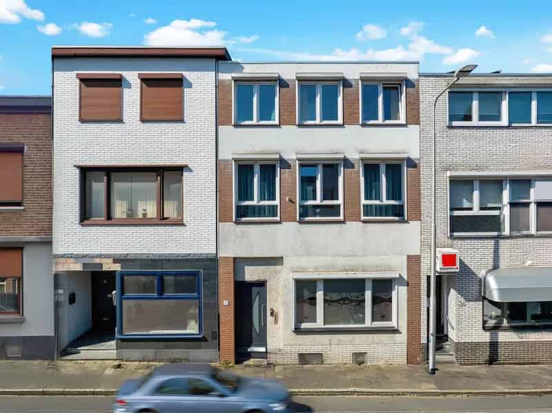 Moderne 5 Slaapkamers 2 Badkamers Tussenwoning Bleijerheide
