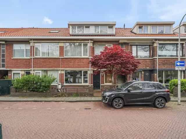 Luxe Parterrewoning te Koop in Den Haag
