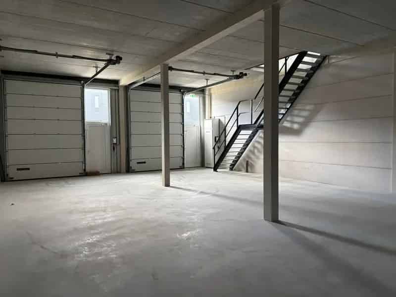 Bedrijfshal te huur Apeldoorn 304m²