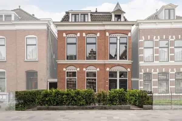 Vrijstaand Herenhuis Vlaardingen Schiedamseweg Ruime Tuin 3 Slaapkamers