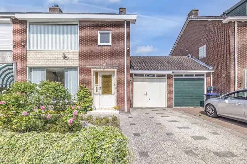 Tweekapper Bergschenhoek 4 slaapkamers Garage Tuin Airco Zonnepanelen