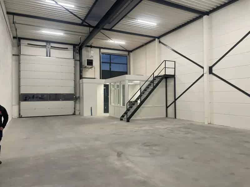 Bedrijfsunit te huur Oss 204m2 moderne uitstraling