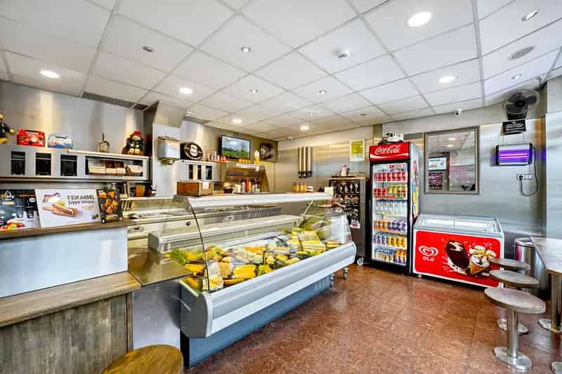 Horeca Winkel te Koop Katwijk 95m2 met Appartement