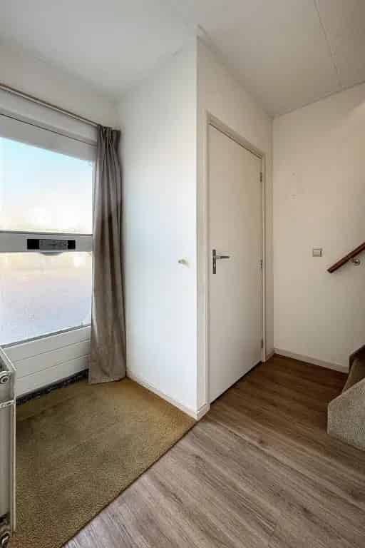 4 Kamer Gezinswoning Met Uitbouw En Ruime Tuin
