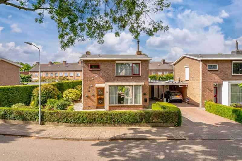Huis te koop Zevenaar 3 slaapkamers tuin garage