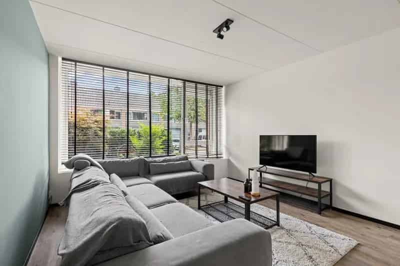 Ruime Familiewoning Ommoord 4 slaapkamers Luxe Keuken
