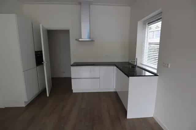 Te Huur Apeldoorn 2-onder-1-kap woning 4 kamers 80m2