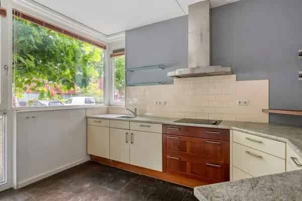 Huis te Koop in Meerhoven: Ruime gezinswoning met 4 slaapkamers en tuin