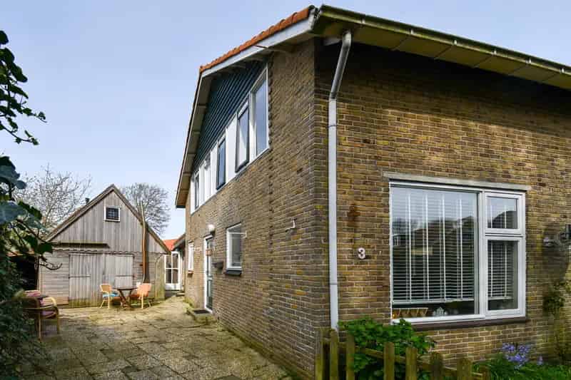 Twee Onder Een Kap Woning Midsland 3 Slaapkamers Ruime Tuin Garage