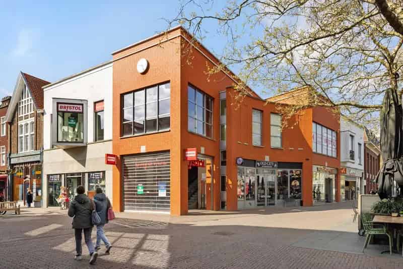 Winkel te Huur Helmond Centrum 45m² + 922m²