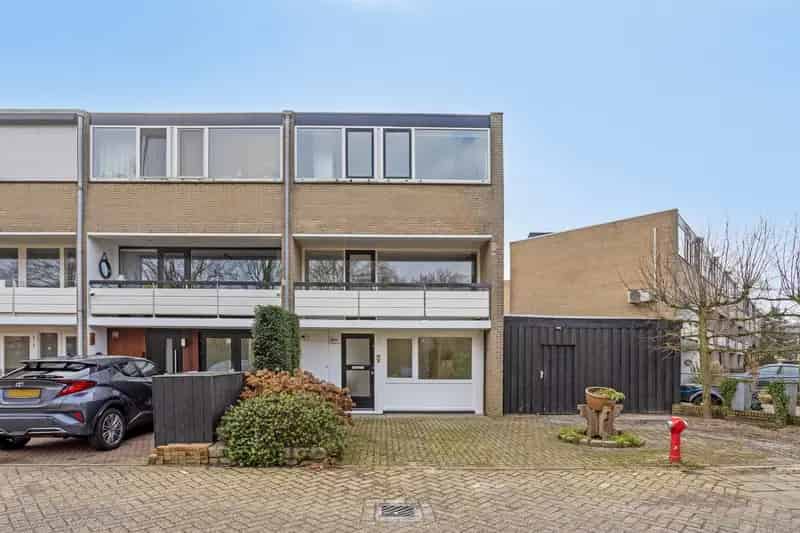 Ruime Hoekwoning 4 slaapkamers Nijmegen Dukenburg