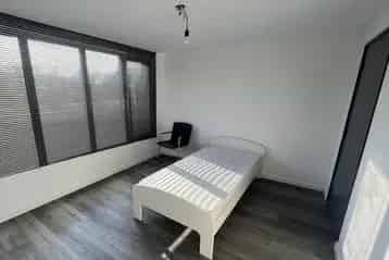 Studentenkamer Hengelo 11m2  Laminaat Moderne Badkamer