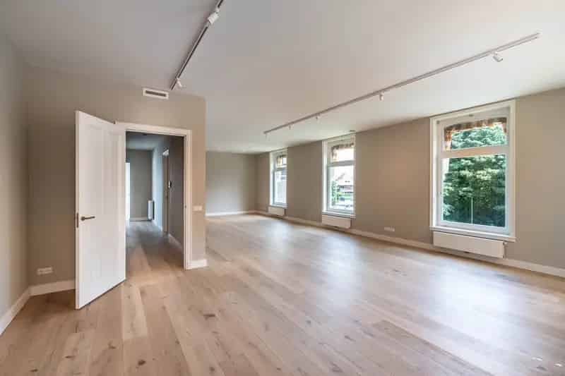 Appartement Hillegom 190m2 Gerenoveerd Dakterras 2 slaapkamers