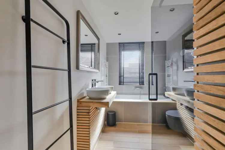 Huis te koop Schuytgraaf 4 slaapkamers moderne keuken tuin zonnepanelen