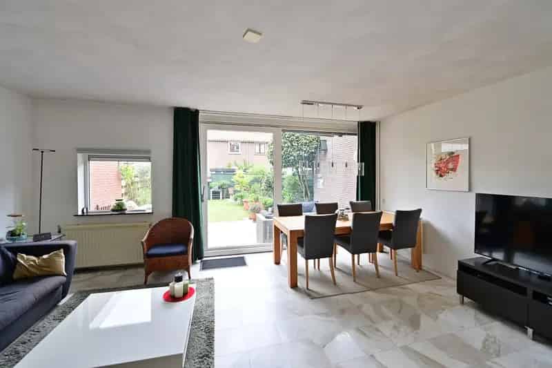 Huis te koop Muiderberg: Ruime eengezinswoning met 4 slaapkamers