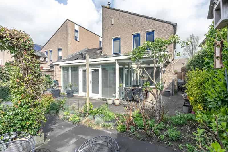 Huis te koop Amersfoort: Ruime gezinswoning met 4 slaapkamers en tuin