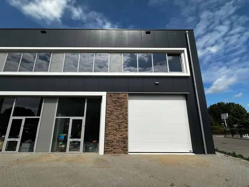 Bedrijfsruimte te Huur Zoetermeer Oosterhage 373m2