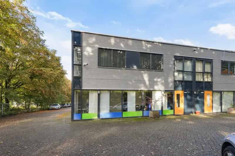 Kantoor Tilburg | Zoek kantoren te huur: Kraaivenstraat 38-10 5048 AB Tilburg 