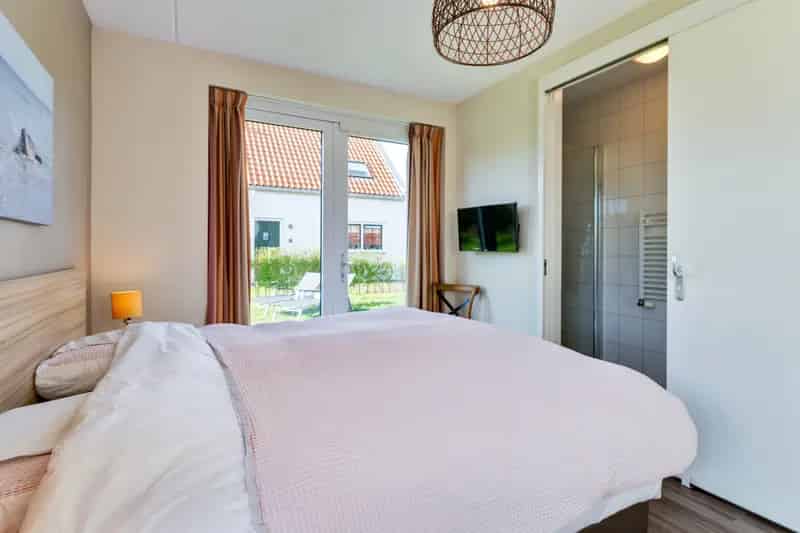 Luxe Vakantiehuis Nieuwvliet-Bad Strand Nabij 6 Personen Sauna