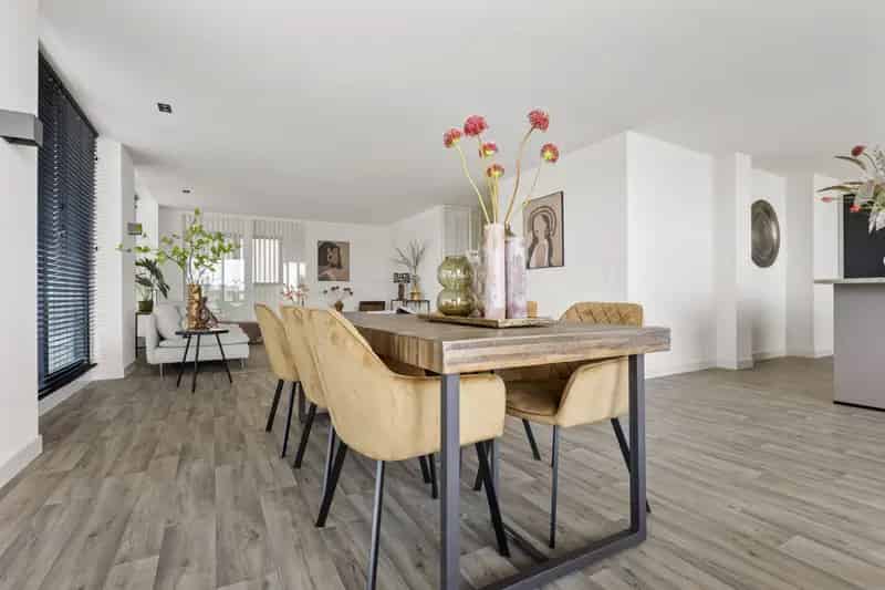 Luxe Appartement Nijmegen Waalkade 138m2 gerenoveerd