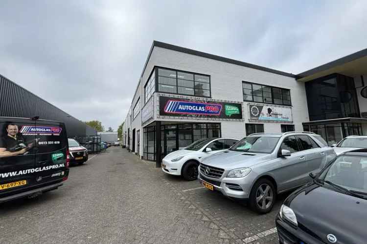 Bedrijfshal te Huur Uden 540m2 Kantoor 70m2 Buiten 50m2