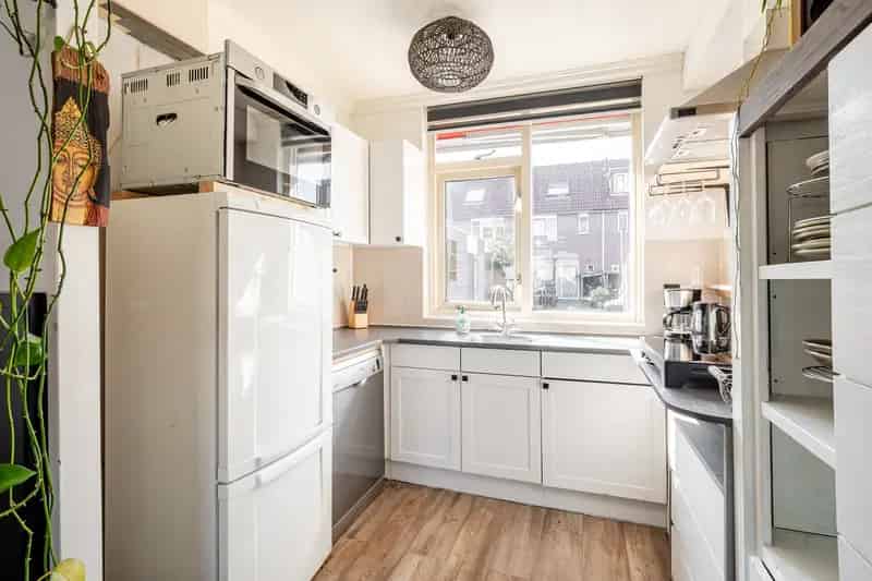 Tussenwoning Purmer Lelystad 2 slaapkamers tuin berging