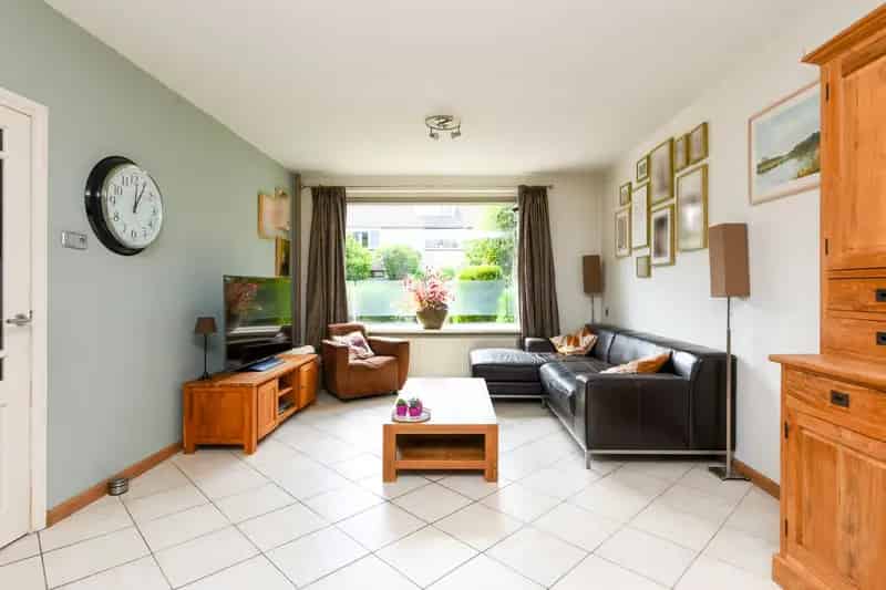 Ruime Hoekwoning Wilnis 4 slaapkamers grote tuin 10 zonnepanelen