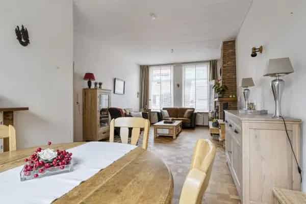 Ruime Hoekwoning Zierikzee 4 slaapkamers Tuin 880m2