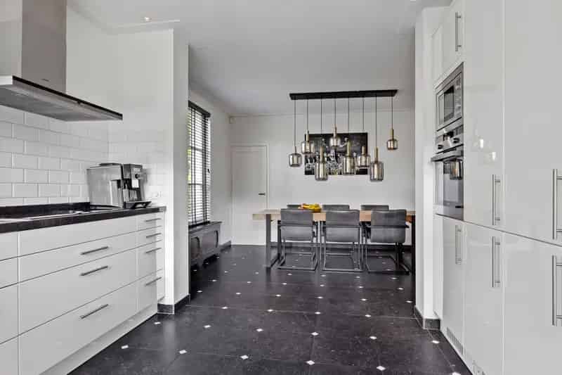 Vrijstaande woning te Teteringen 5 slaapkamers jacuzzi energielabel A