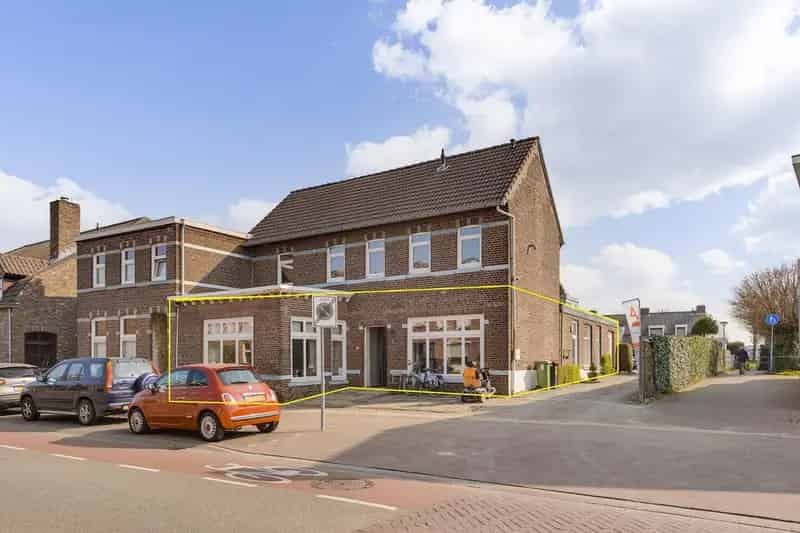 Zeer ruim appartement 230m² Amby - Wonen of Kantoor