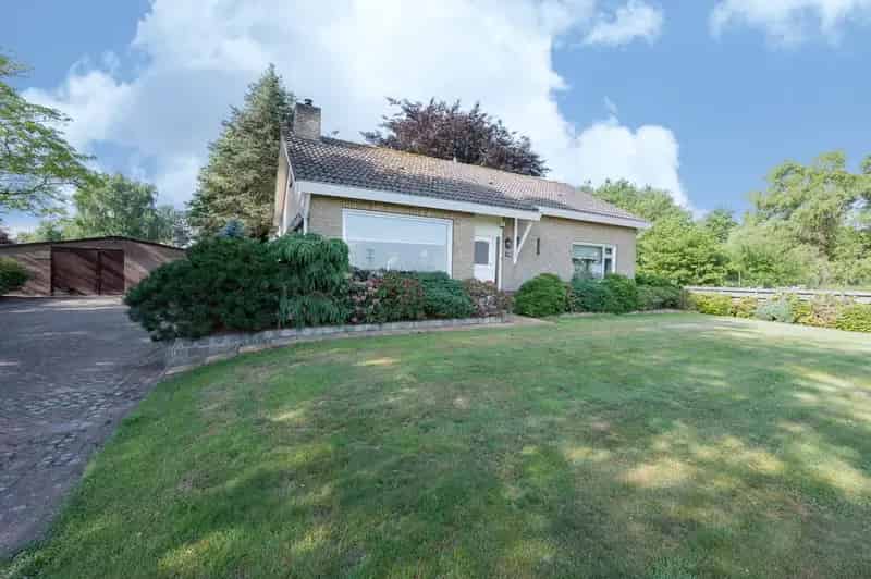 Semi-bungalow te koop Zegge 3 slaapkamers grote tuin