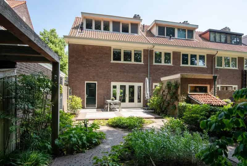 Jaren 30 Hoekwoning Arnhem De Paasberg 5 slaapkamers