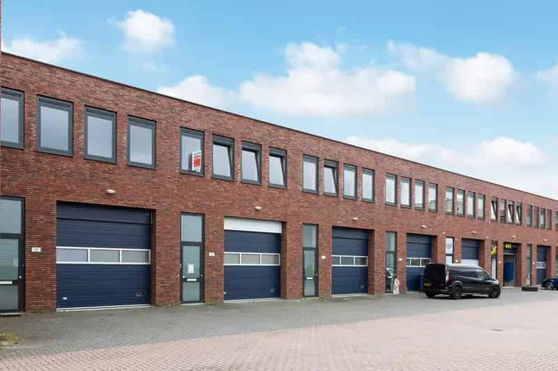 Bedrijfshal te Huur Alphen aan den Rijn 172m2