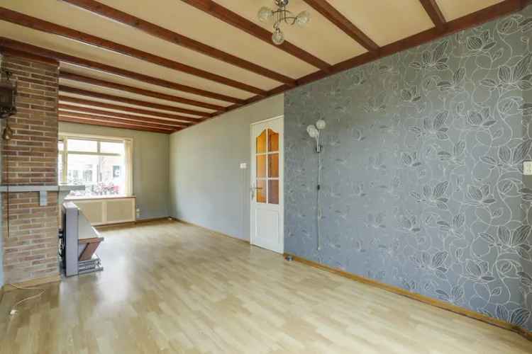 Benedenwoning te renoveren 51m2  tuin  Jaren 30 Utrecht