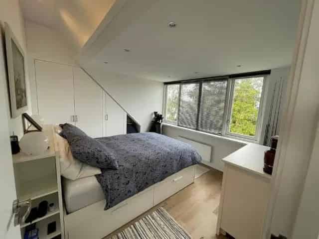 Ruime woning met guesthouse nabij Loosdrechtse Plassen