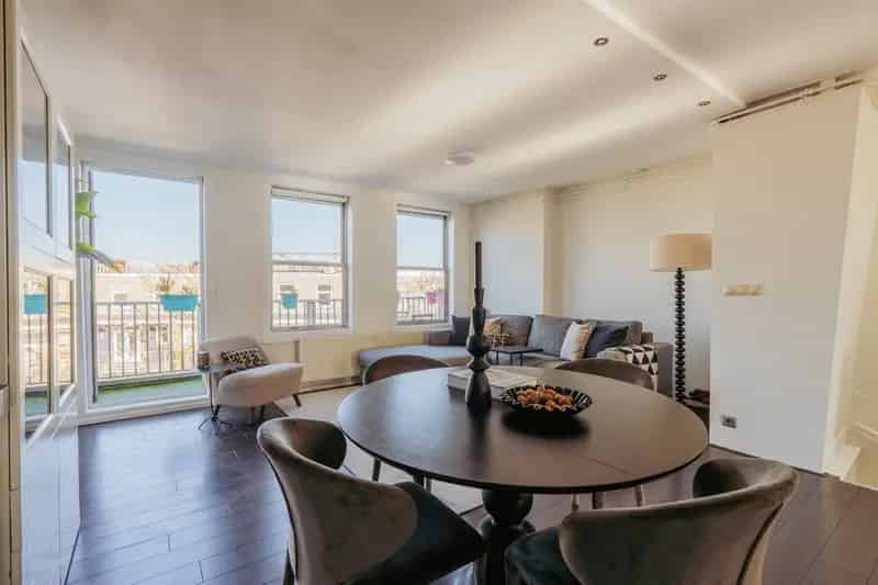 Appartement te Koop Pijp Amsterdam: Licht 2 Slaapkamers Zonnig Terras