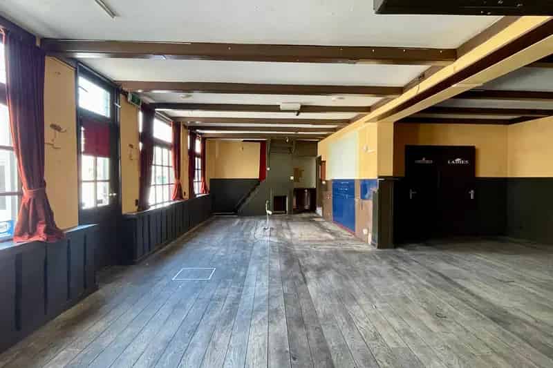 Horeca Pand Noordwijk te Koop: 135m² Horeca + 2 Appartementen