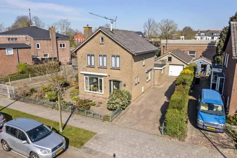 Vrijstaande woning Geldermalsen 3 slaapkamers grote tuin