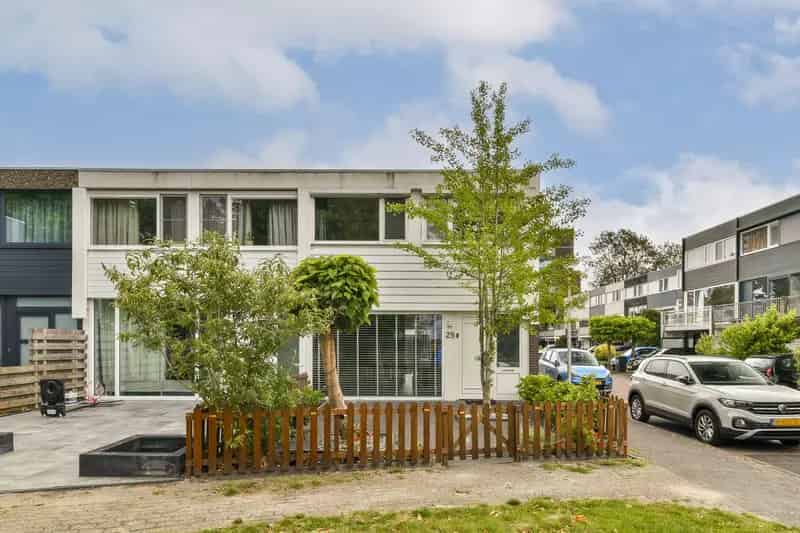 Huis te koop Uithoorn Bieslook 25  - Luxe duurzame woning