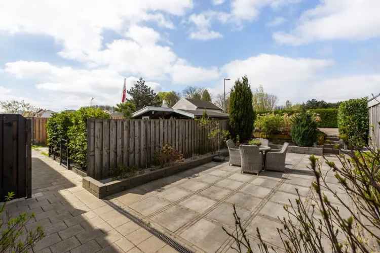 Huis te koop: Ring 565 3195 XL Pernis Rotterdam 