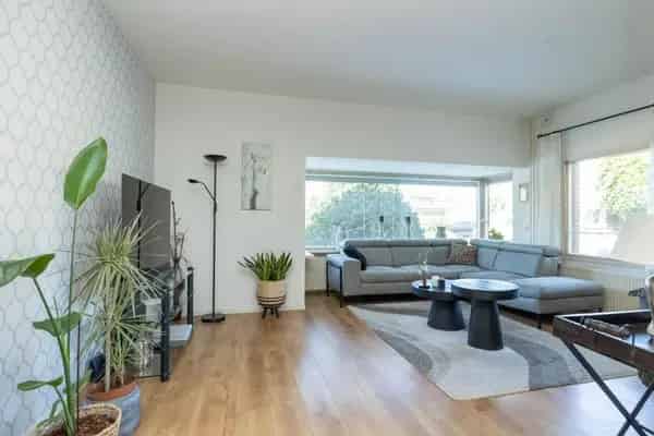 Royale 2-onder-1-kapwoning Zuid: Tuinkamer, Zonnepanelen, Diepe Garage