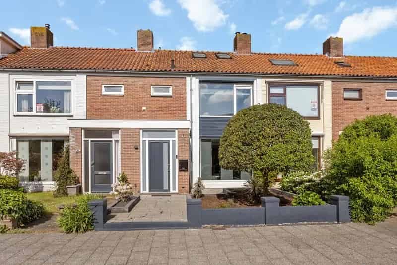Huis te koop Breda Topaasstraat 3 slaapkamers tuin