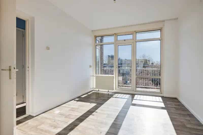 Appartement te koop Oud Charlois starterswoning dubbel glas balkon